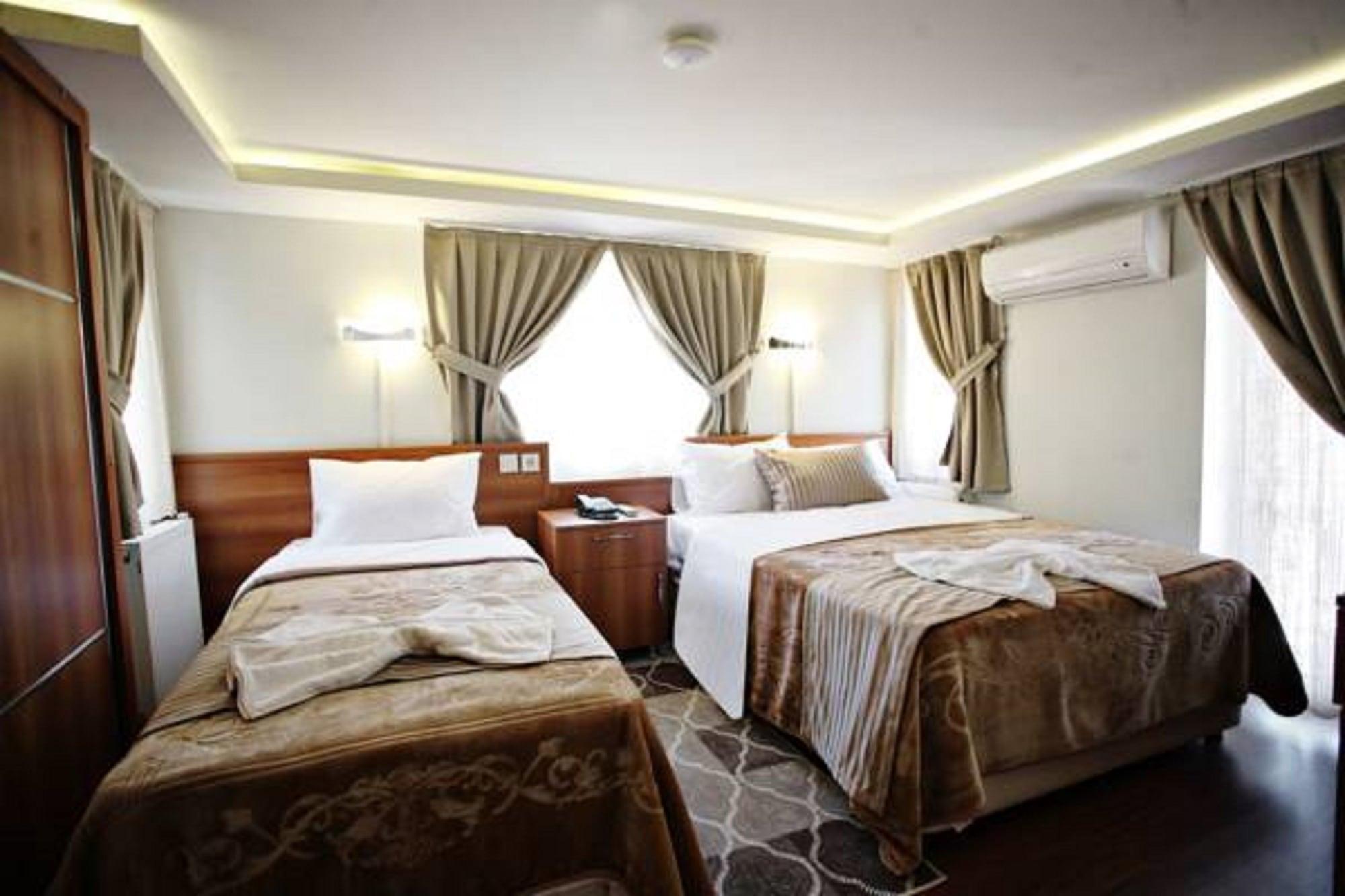 Taksim Palace Hotel Istanbul Exterior photo