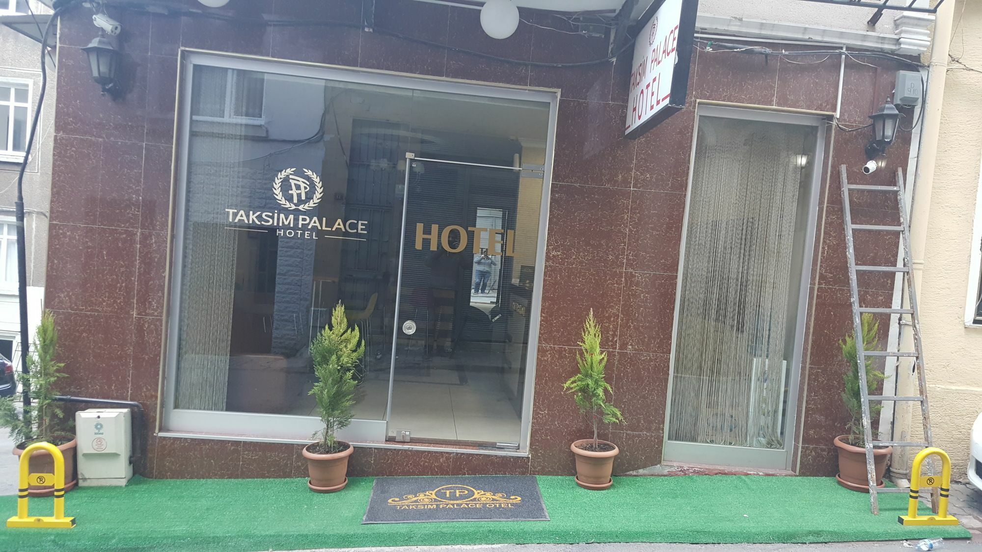 Taksim Palace Hotel Istanbul Exterior photo